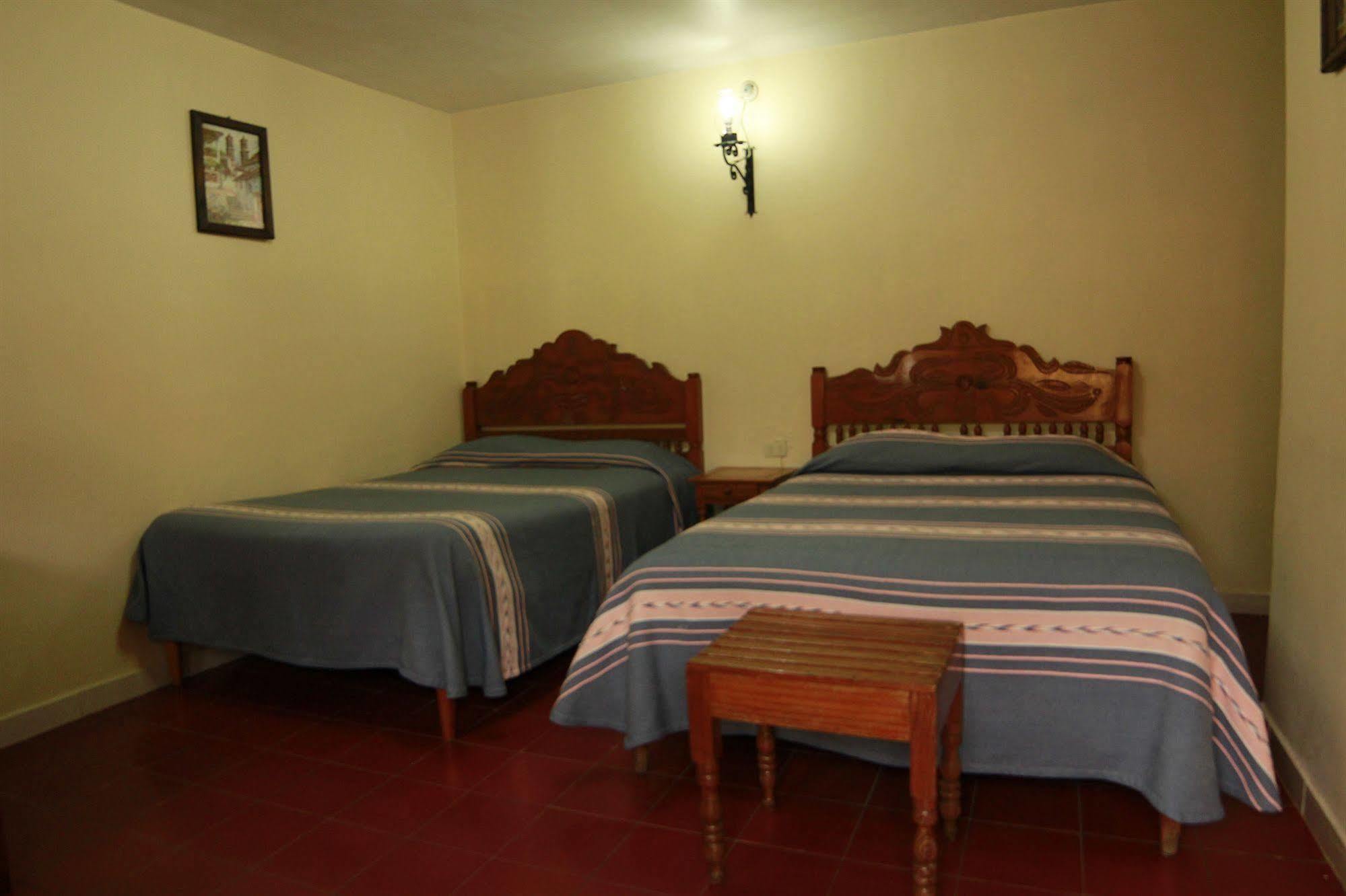 Posada De La Salud Pátzcuaro Kültér fotó